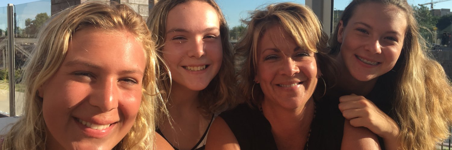 renaesallquist's profile banner image