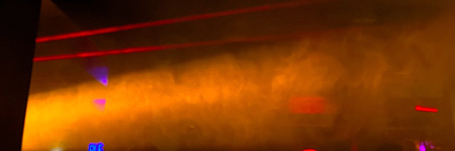 lesiervo's profile banner image