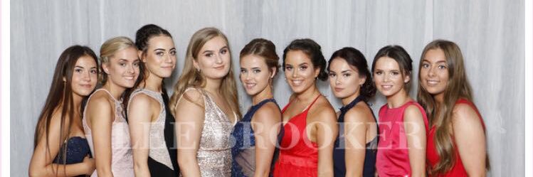 chloe_hendra's profile banner image