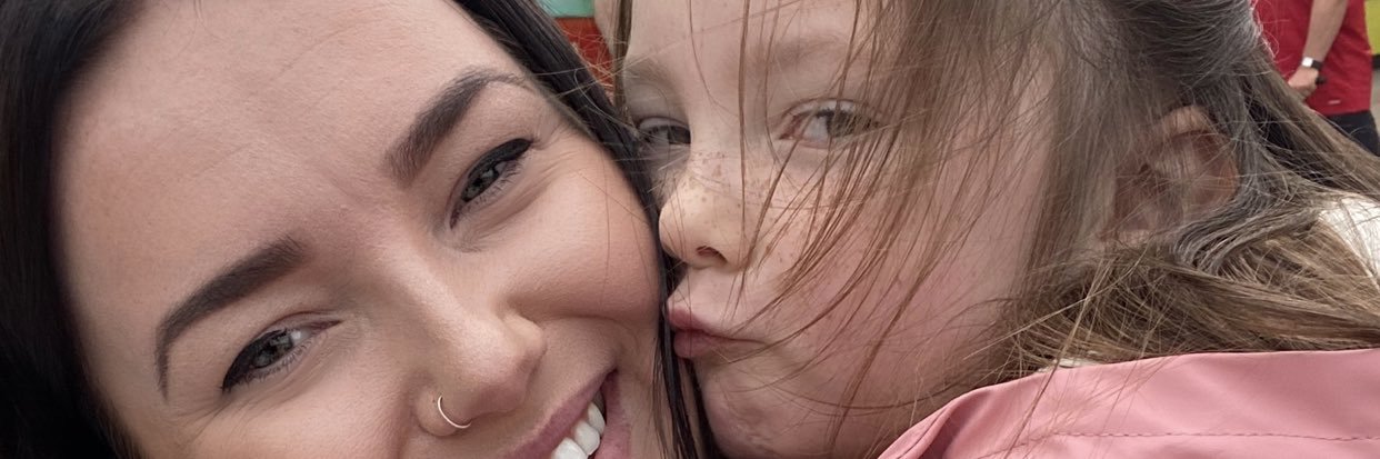 _elliemaeve's profile banner image