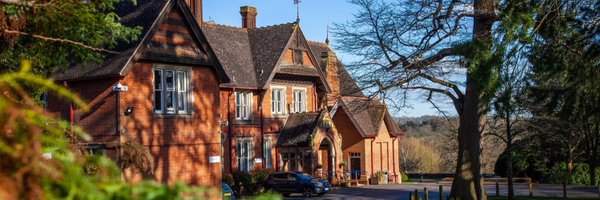 KentCollegePemb Profile Banner