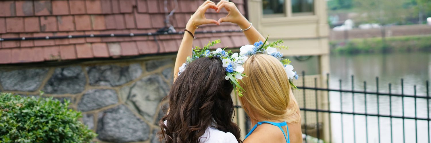 liveLVLY's profile banner image