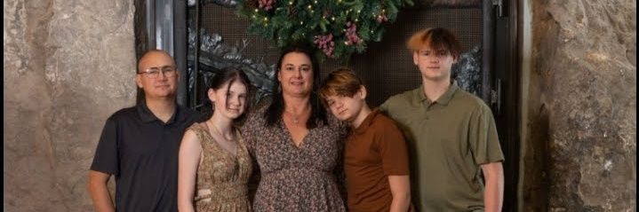 Kelli Combs banner