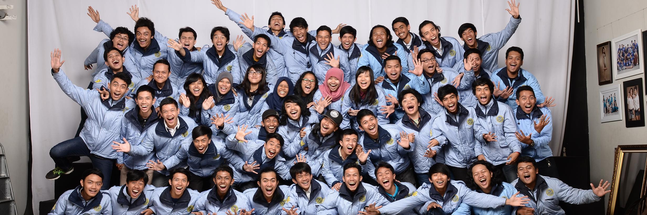 EL13itenas's profile banner image