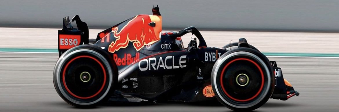 Ricardo__350's profile banner image