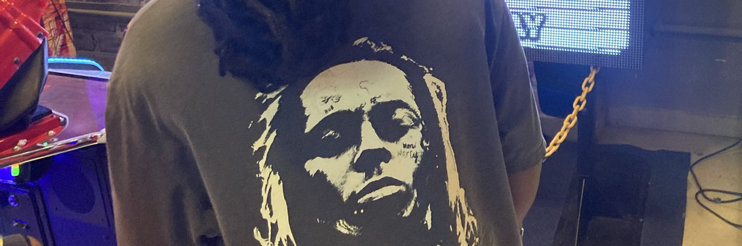 desde1995_'s profile banner image