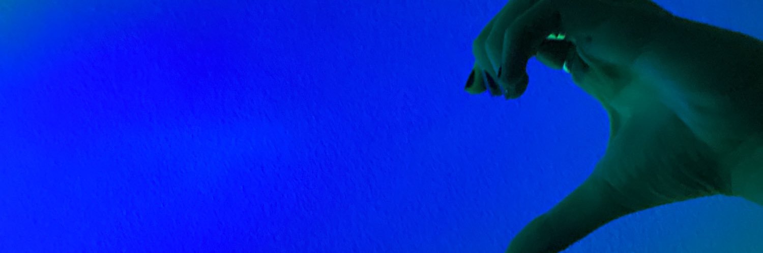 daleninee's profile banner image