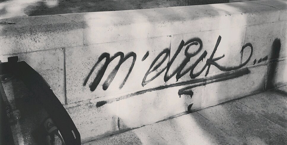 MClickOficial's profile banner image