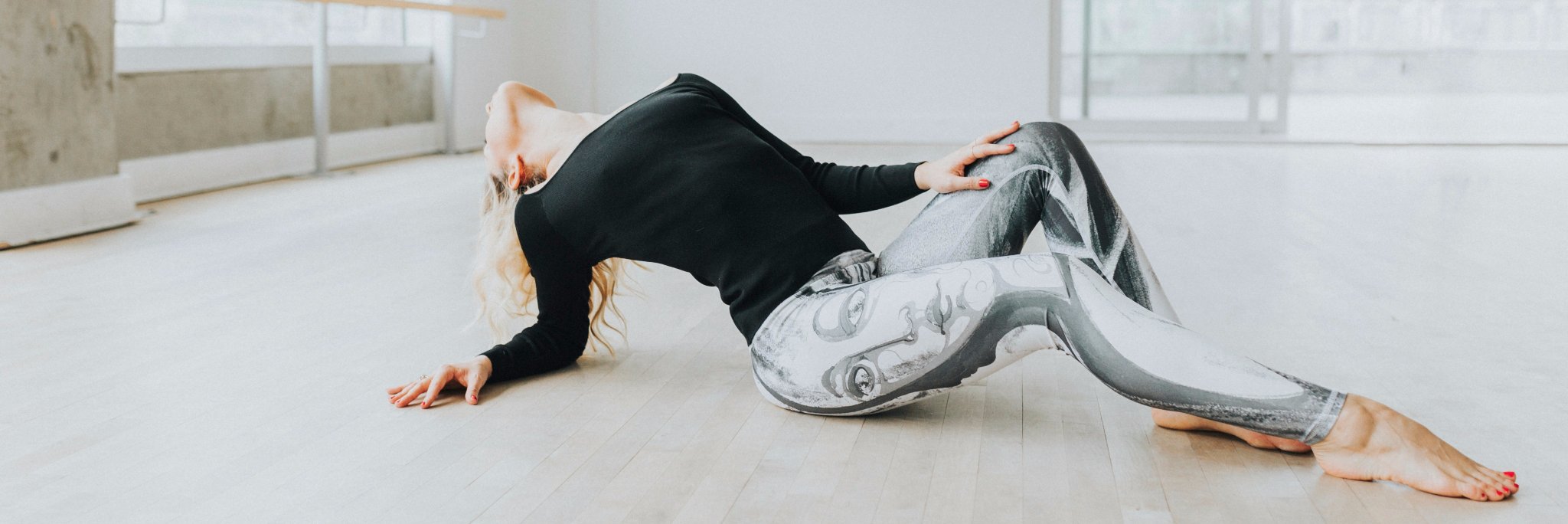 NoMiNoU banner