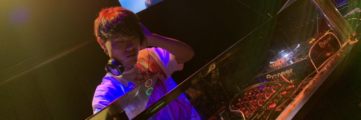 DJ_cream_bread's profile banner image