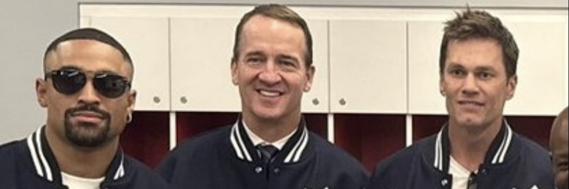 Jalen Hurts is an athletic Tom Brady banner