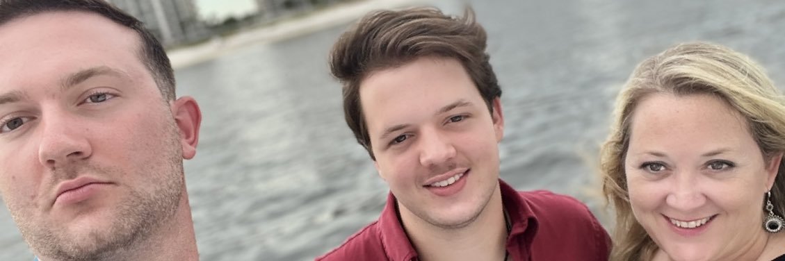 caylorl's profile banner image