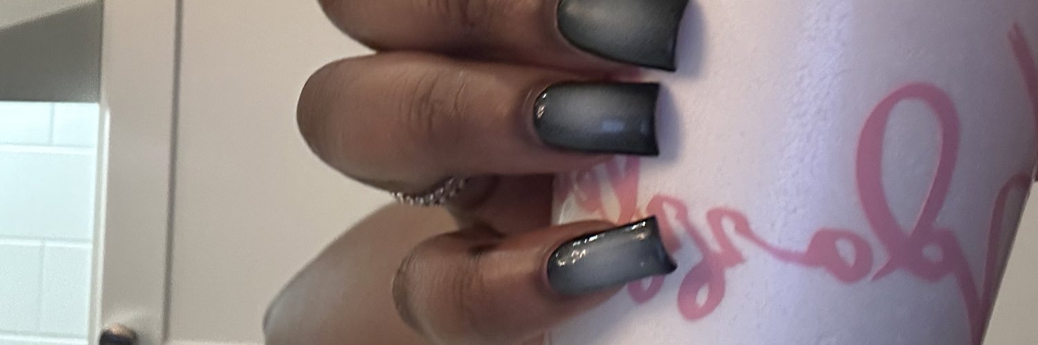 Krissakinz🥵 banner