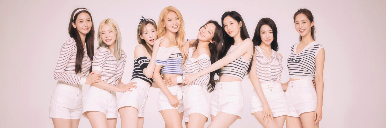 Adlinaaadel's profile banner image