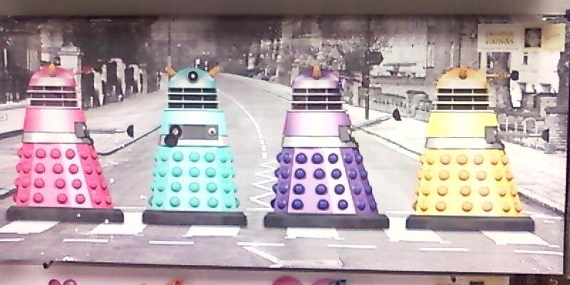 Fiona Phillips banner