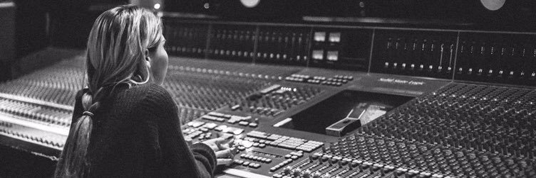 CL21_YGFAM's profile banner image