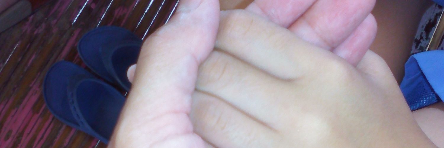twinarron's profile banner image