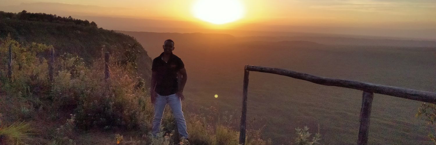 _issFrank's profile banner image