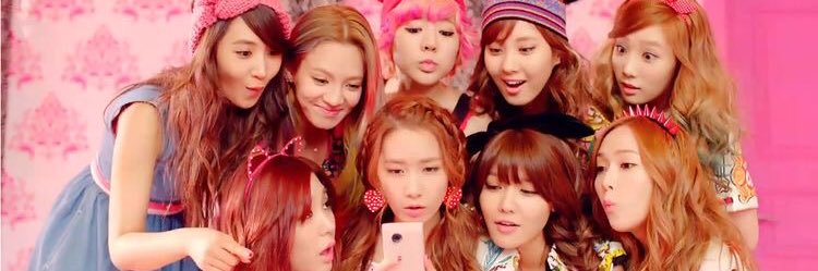idkn my name 🐰🎄 banner