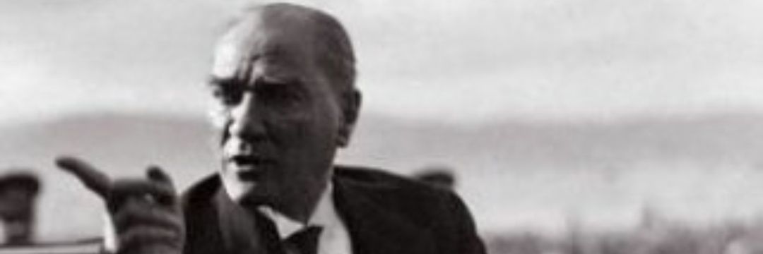 emelokcu's profile banner image
