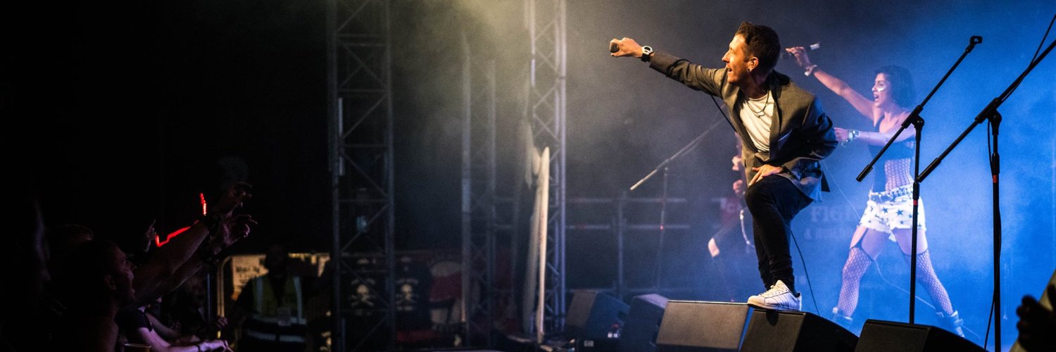 𝐏 𝐁𝐚𝐫𝐧𝐞𝐲 𝐁𝐚𝐫𝐧𝐞𝐬 banner