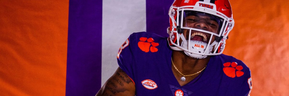 Dee Crayton🦈 banner