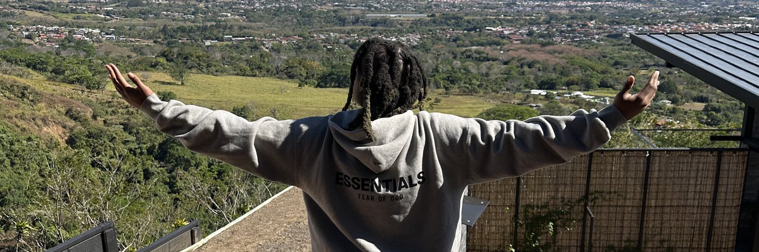 1YanniCash's profile banner image