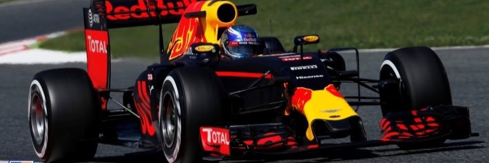 Just_Youri's profile banner image