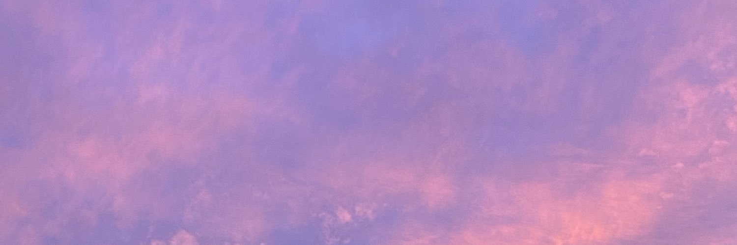 helzyaaa's profile banner image