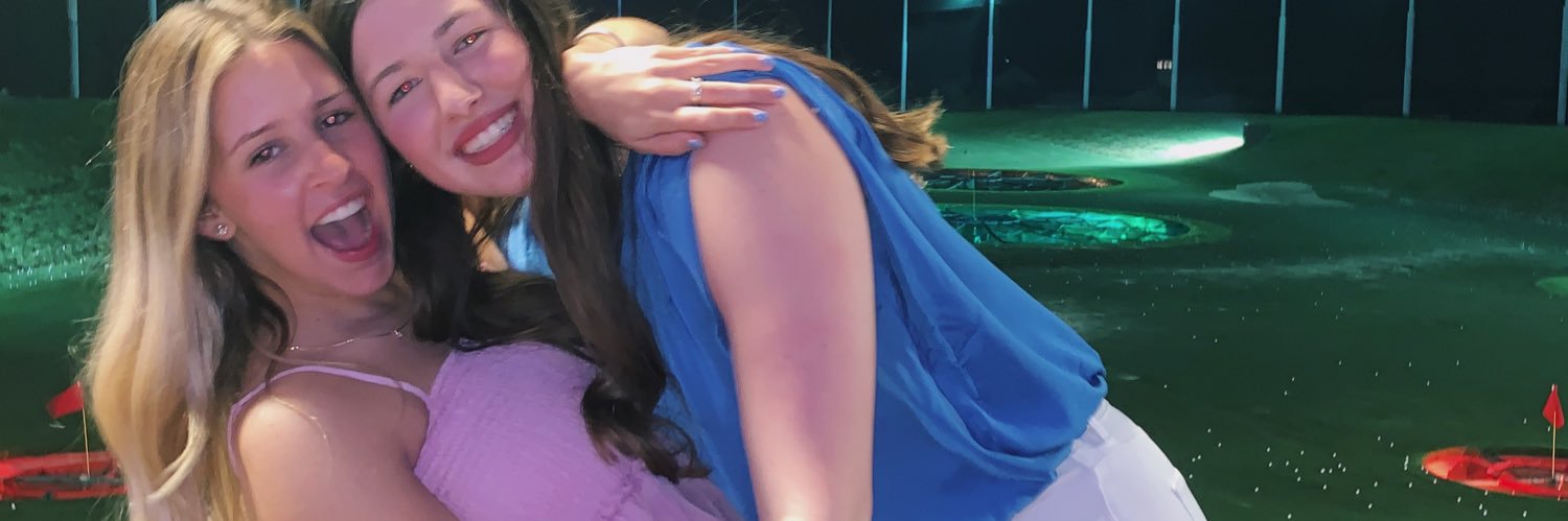 Rachel_n22's profile banner image