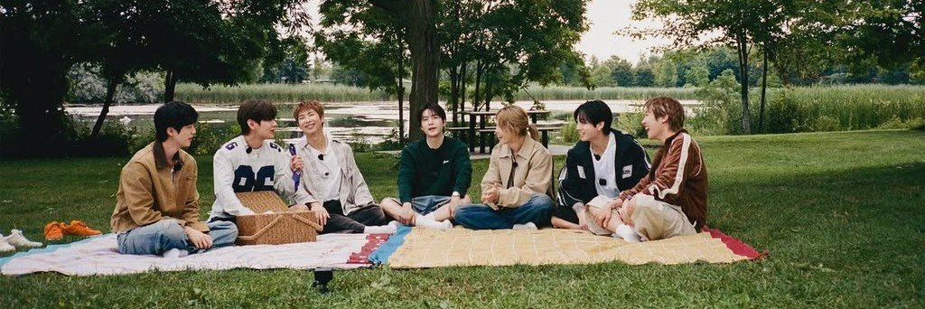 kimvtwt's profile banner image