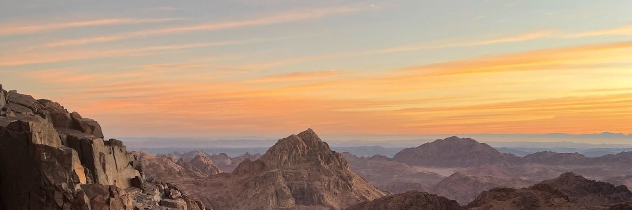 halaragab's profile banner image