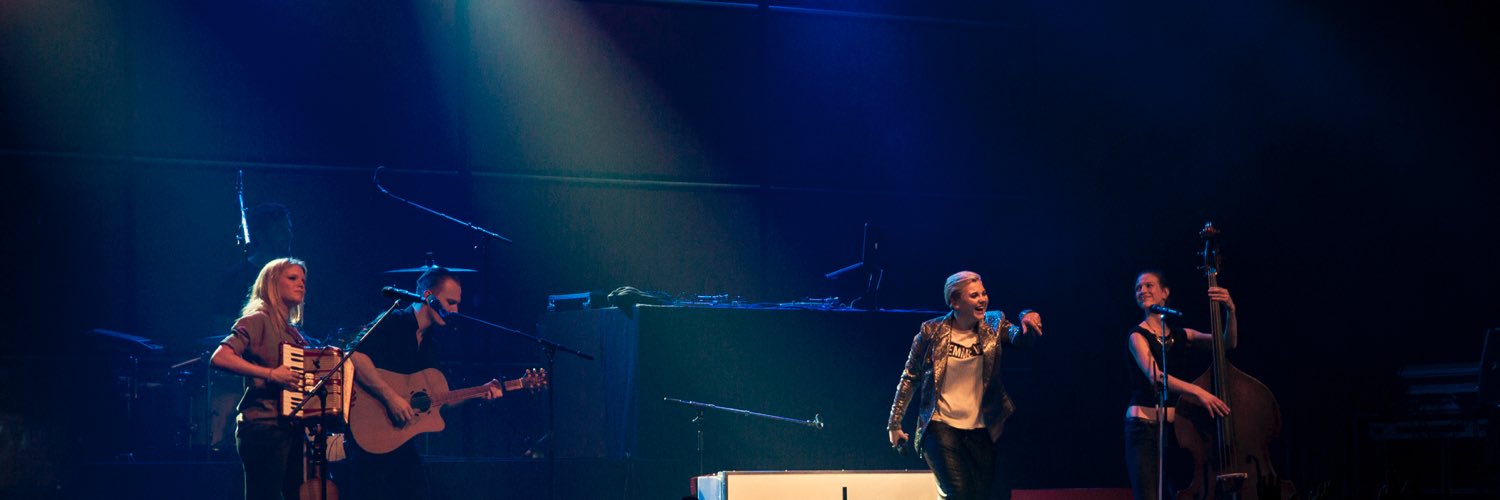 ElaizaBand's profile banner image