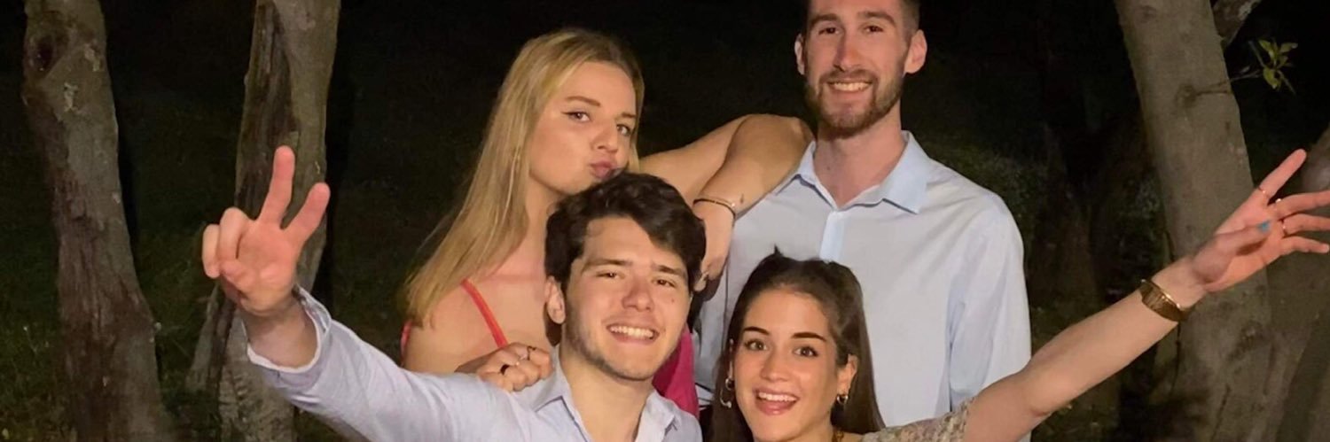 max_vcnt's profile banner image
