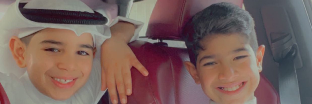 noontay's profile banner image
