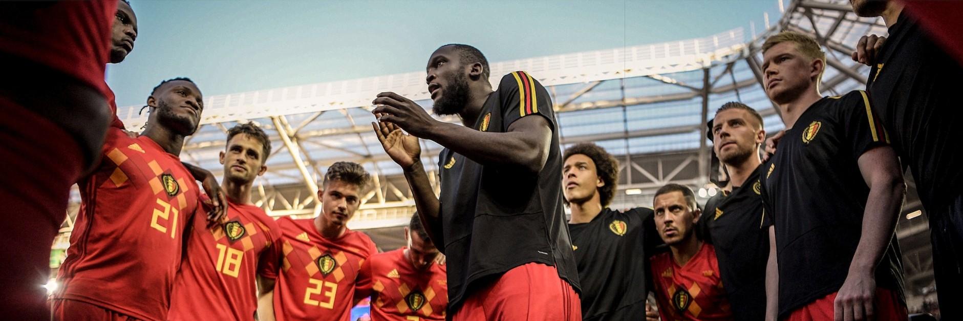 Balodelbi's profile banner image