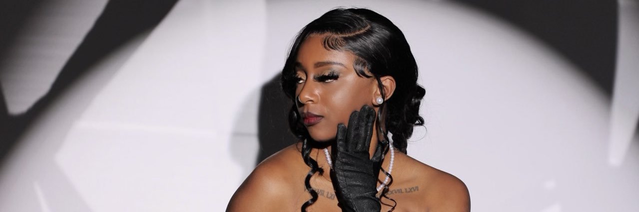 _davisha's profile banner image