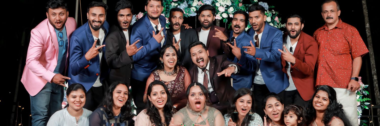 ഡാനിമോൻ ☃️🧒 banner