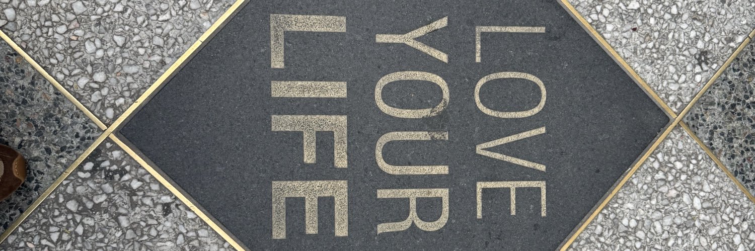 Tessa Spencer🔺🐘 banner