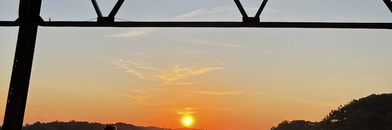 ellenduanee's profile banner image