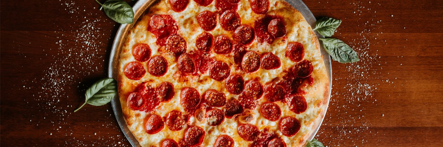 Strong's Pizzeria banner
