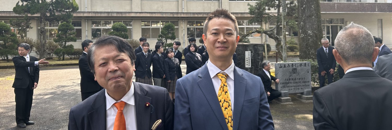 charpolisci's profile banner image