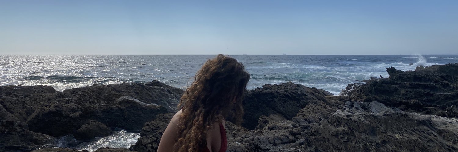 evadocee's profile banner image