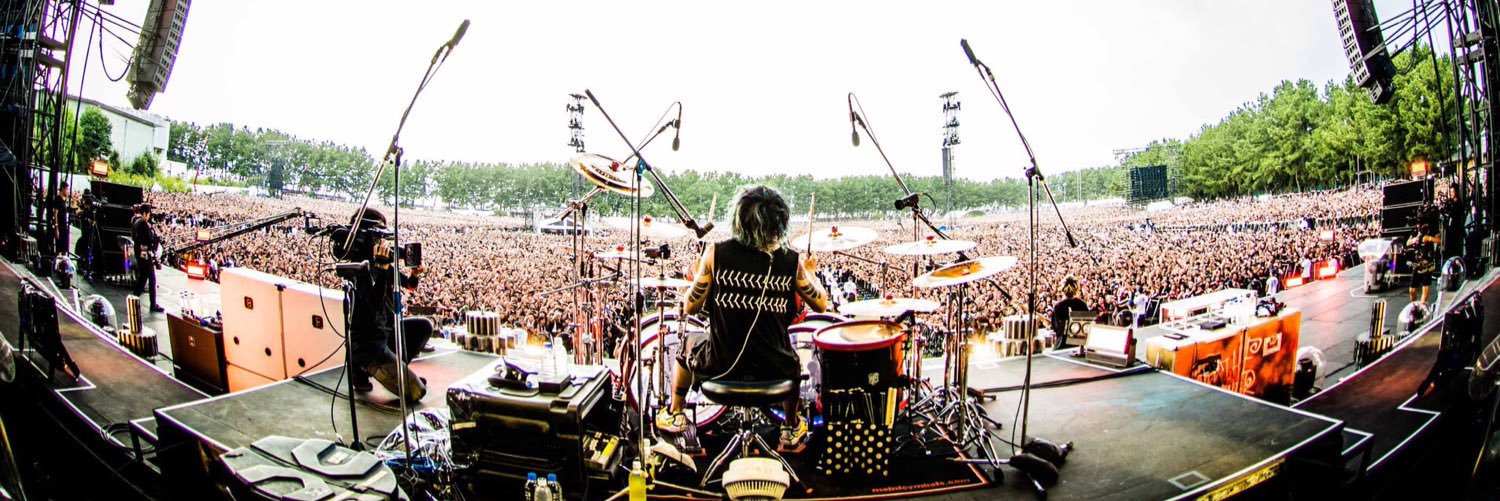 27Wayo's profile banner image