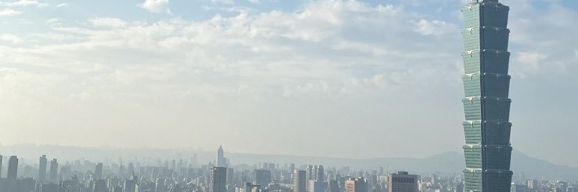 comemyroom's profile banner image
