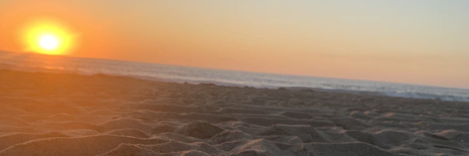 Miahcmoore's profile banner image
