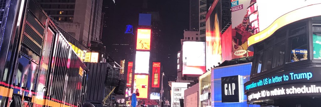 pinkipop27's profile banner image