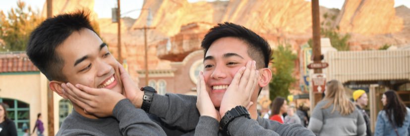 eyy_ron's profile banner image