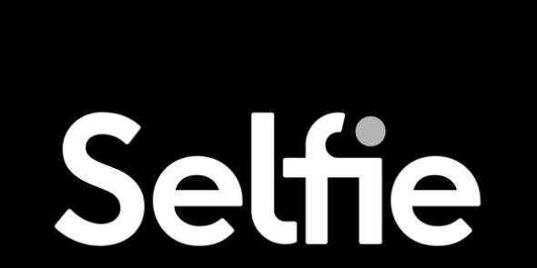 SelfieBattle's profile banner image