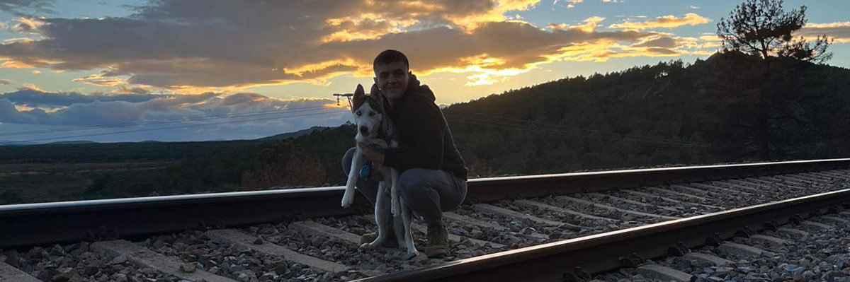 paaugarm's profile banner image